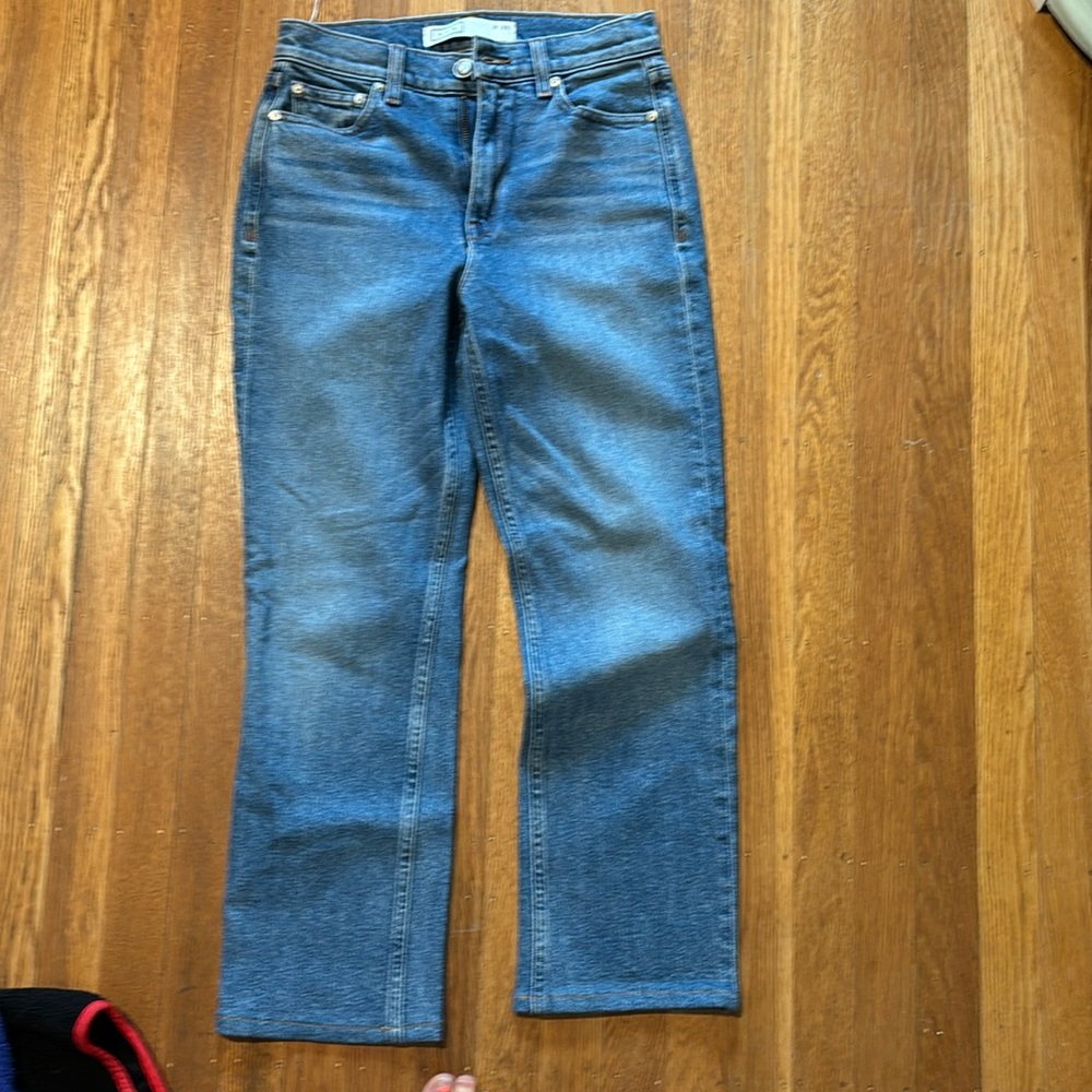 AYR Straight Crop